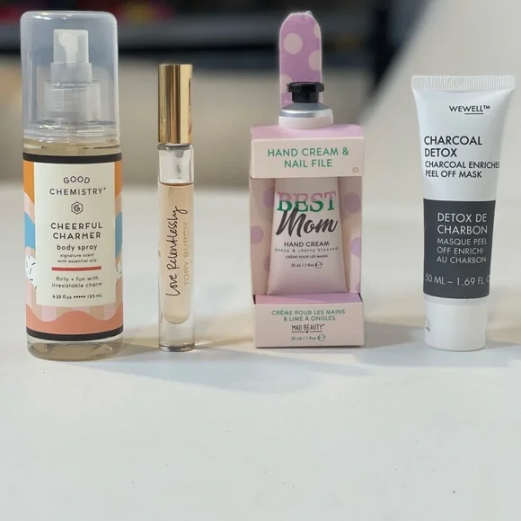 Tory Burch Perfume, Charcoal Peel Off Mask, Hand Cream & Nail File, Body Spray - Picture 1 of 15